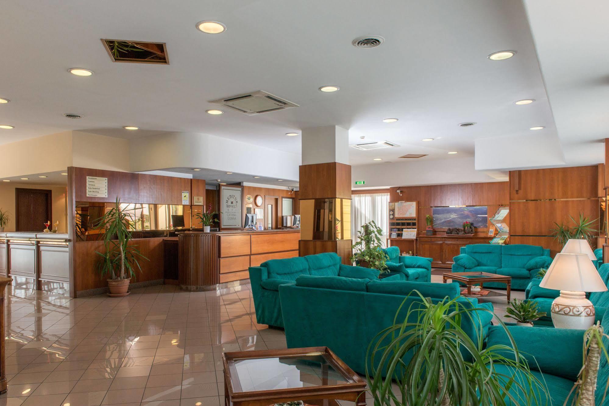 Hotel Ognina 3*